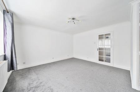 1335099-6-68947ed...