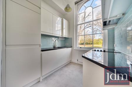 b8f6ddc9-d08b-4b8...