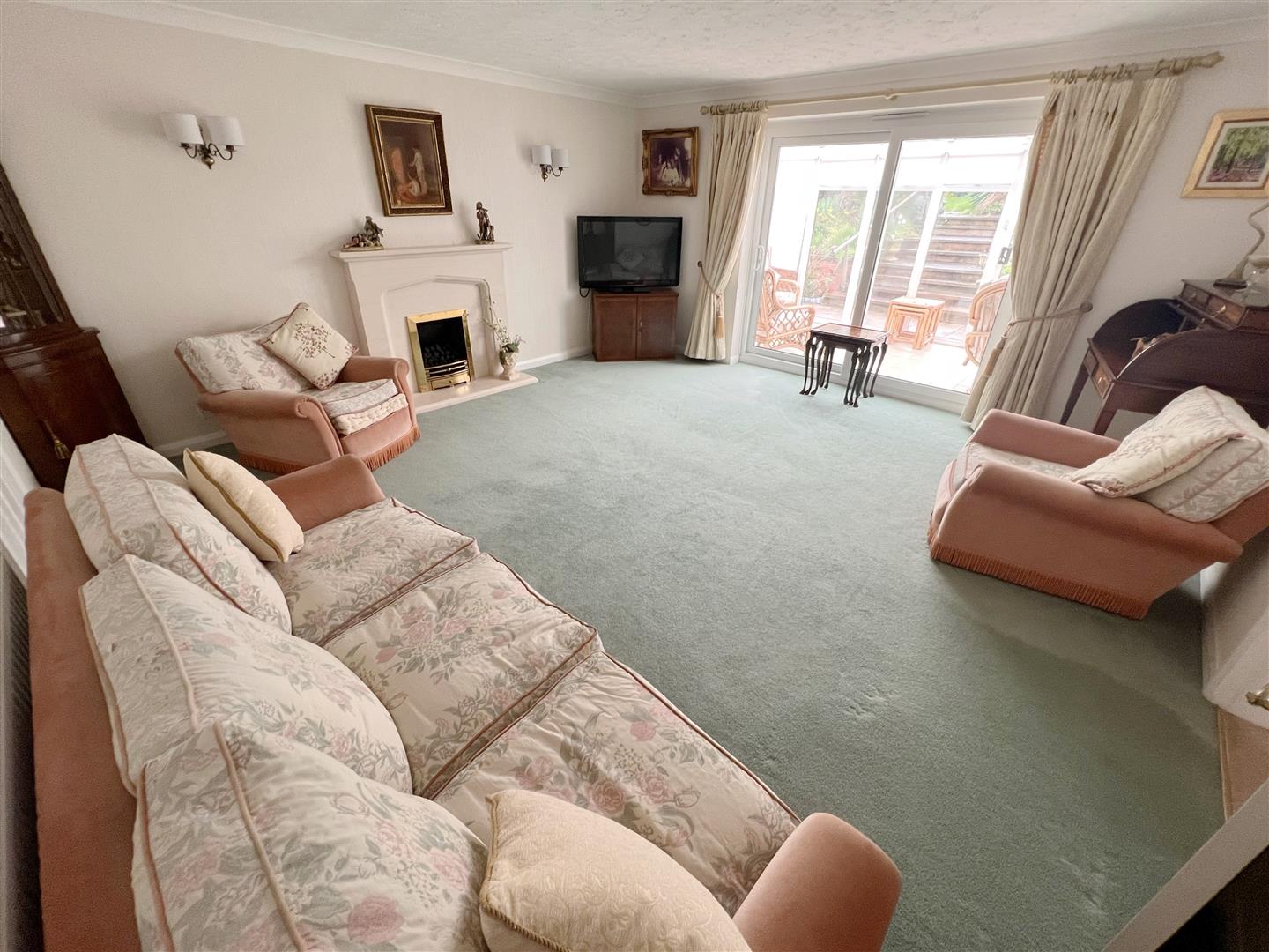 3 bedroom Link Detached House for sale in StratforduponAvon