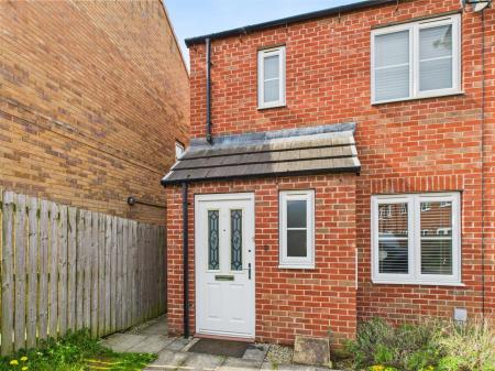 9 CAMELLIA CLOSE