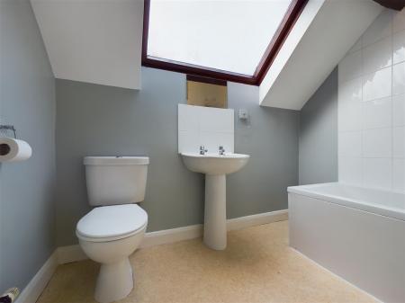 BATHROOM 2