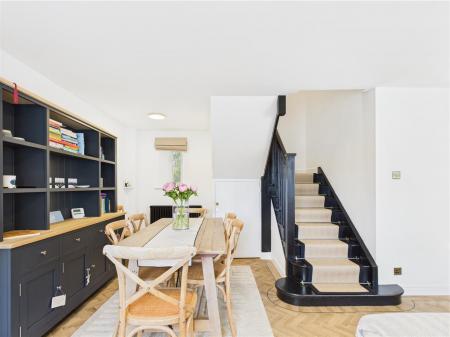LIVING/DINING ROOM