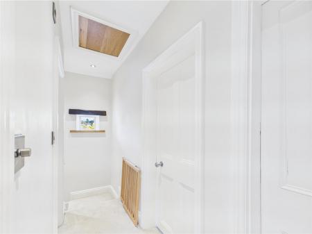 FIRST FLOOR LANDING