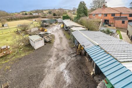 OUTBULDINGS/YARD