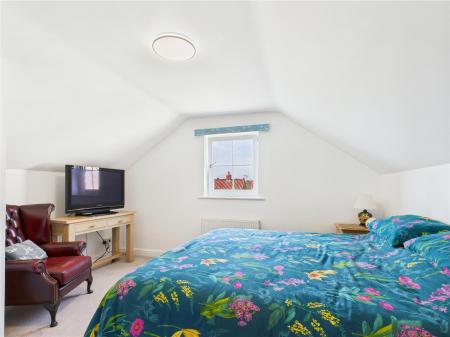 FIRST FLOOR BEDROOM