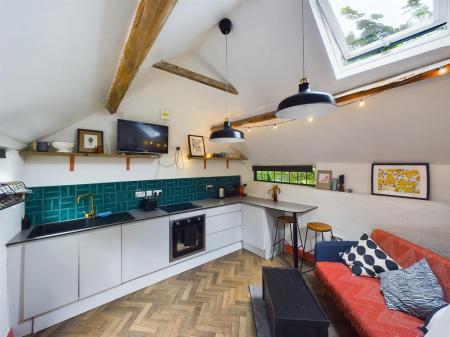 DIAMOND DEN
