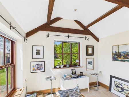 GARDEN ROOM