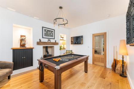 BILLIARD ROOM