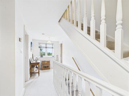 FIRST FLOOR LANDING