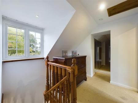 FIRST FLOOR LANDING