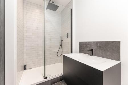 EN-SUITE FOUR