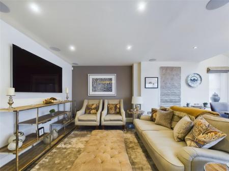 KITCHEN/RECEPTION ROOM