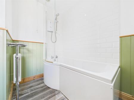HOUSE BATHROOM