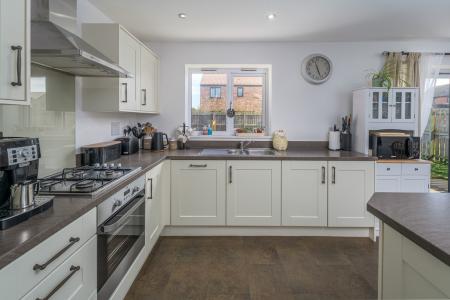 Kitchen Diner-3