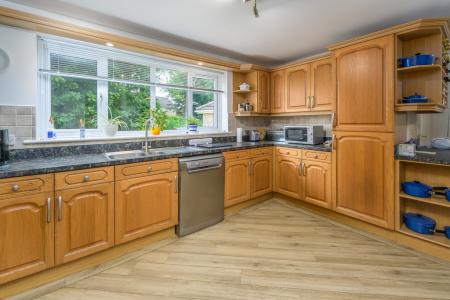 Kitchen-4