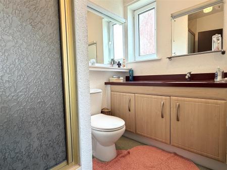EN SUITE SHOWER/WC