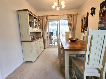 OPEN PLAN DINING ROOM