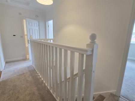 2ND FLOOR LANDING