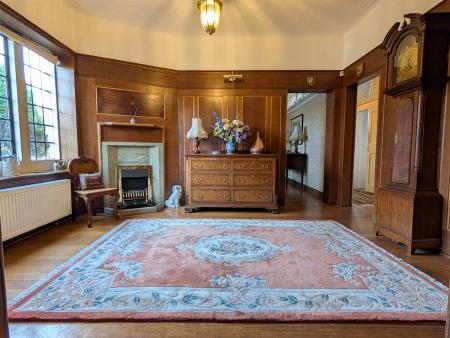 RECEPTION HALLWAY