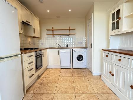 OPEN PLAN KITCHEN