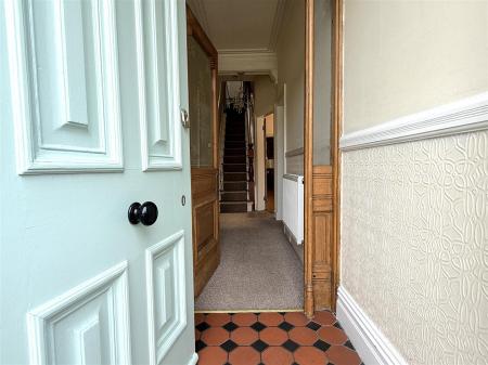 ENTRANCE VESTIBULE
