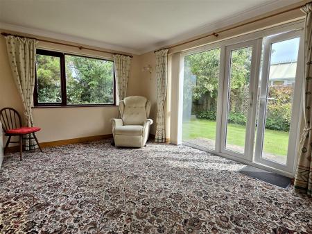 REAR SITTING ROOM