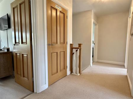 FIRST FLOOR LANDING