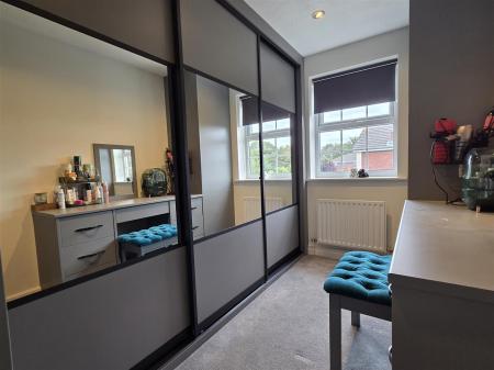 DRESSING ROOM