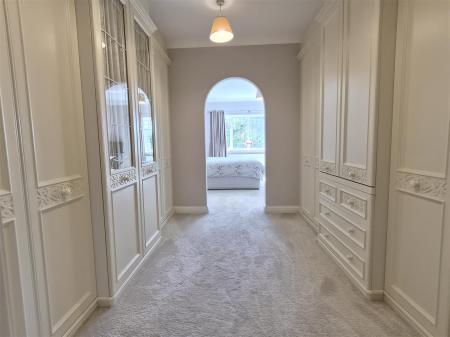 DRESSING ROOM