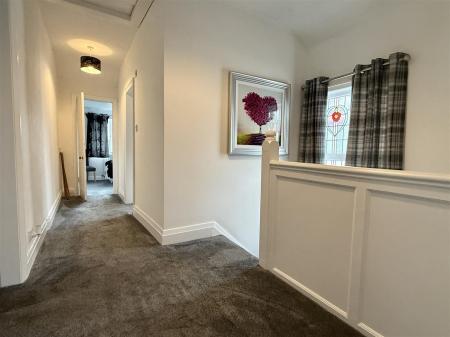 FIRST FLOOR LANDING