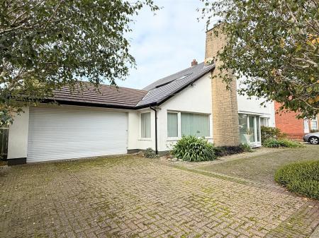 DOUBLE GARAGE