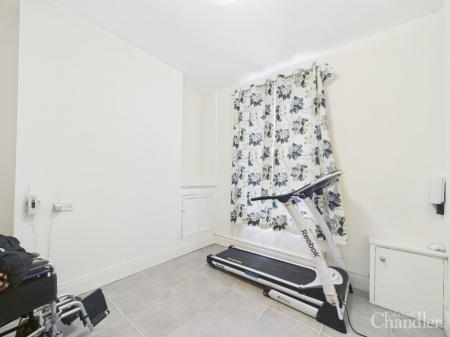 CAM01479G0-PR0513-STILL002.jpg