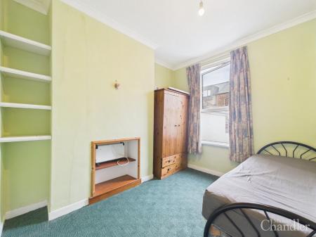 CAM01479G0-PR0479-STILL025.jpg