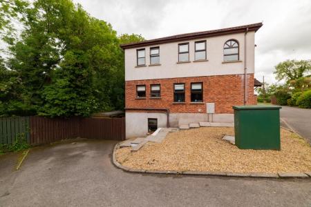 Lindsay Fyfe 39 Saintfield Road-87.jpg