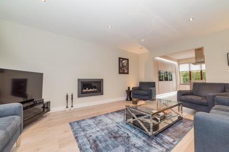 Lindsay Fyfe 6 Glencroft Avenue-48.jpg