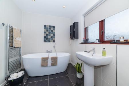 Lindsay Fyfe 6 Glencroft Avenue-10.jpg