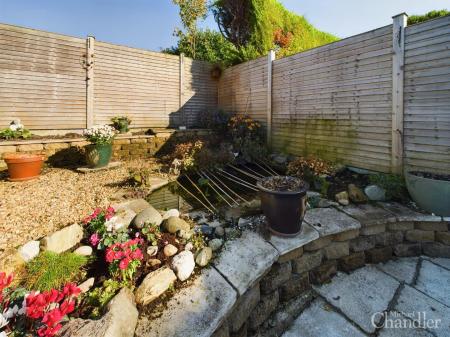 CAM01479G0-PR0367-STILL036.jpg