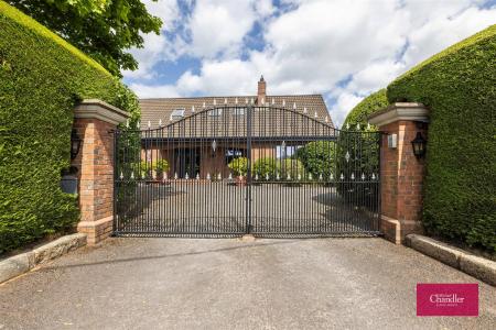 41 Lisleen Road South-43.jpg