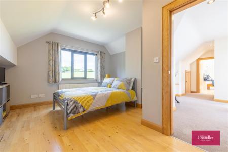 41 Lisleen Road South-136.jpg