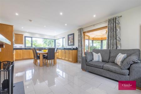 41 Lisleen Road South-97.jpg