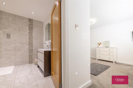Finished Media - 6 Glen Road-87.jpg