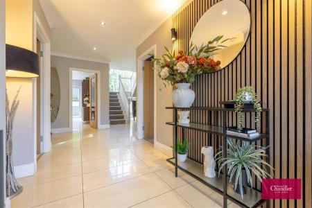 Finished Media - 6 Glen Road-22.jpg