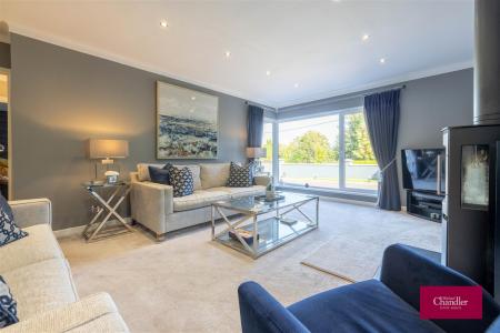 Finished Media - 6 Glen Road-72.jpg