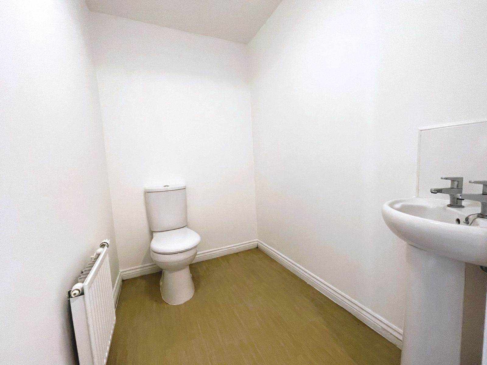 4 bedroom Townhouse for sale in West Bromwich