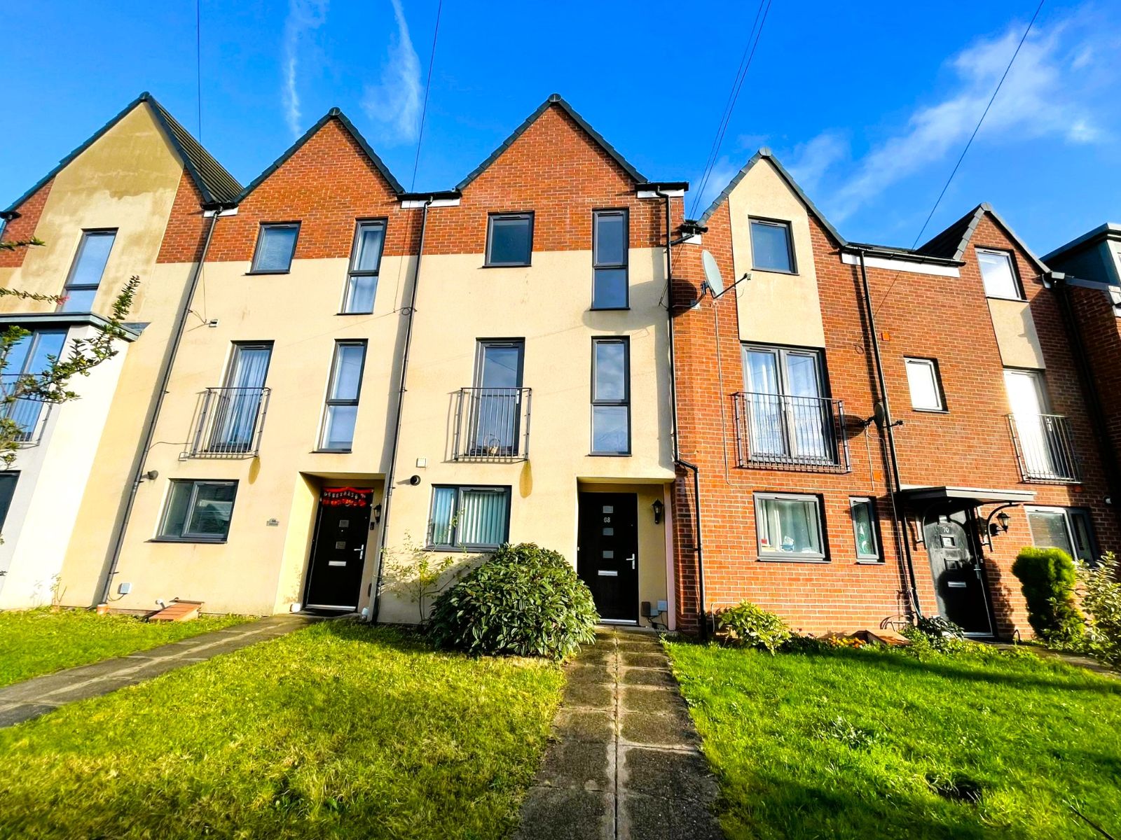4 bedroom Townhouse for sale in West Bromwich