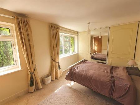 10 bedroom 1.jpg