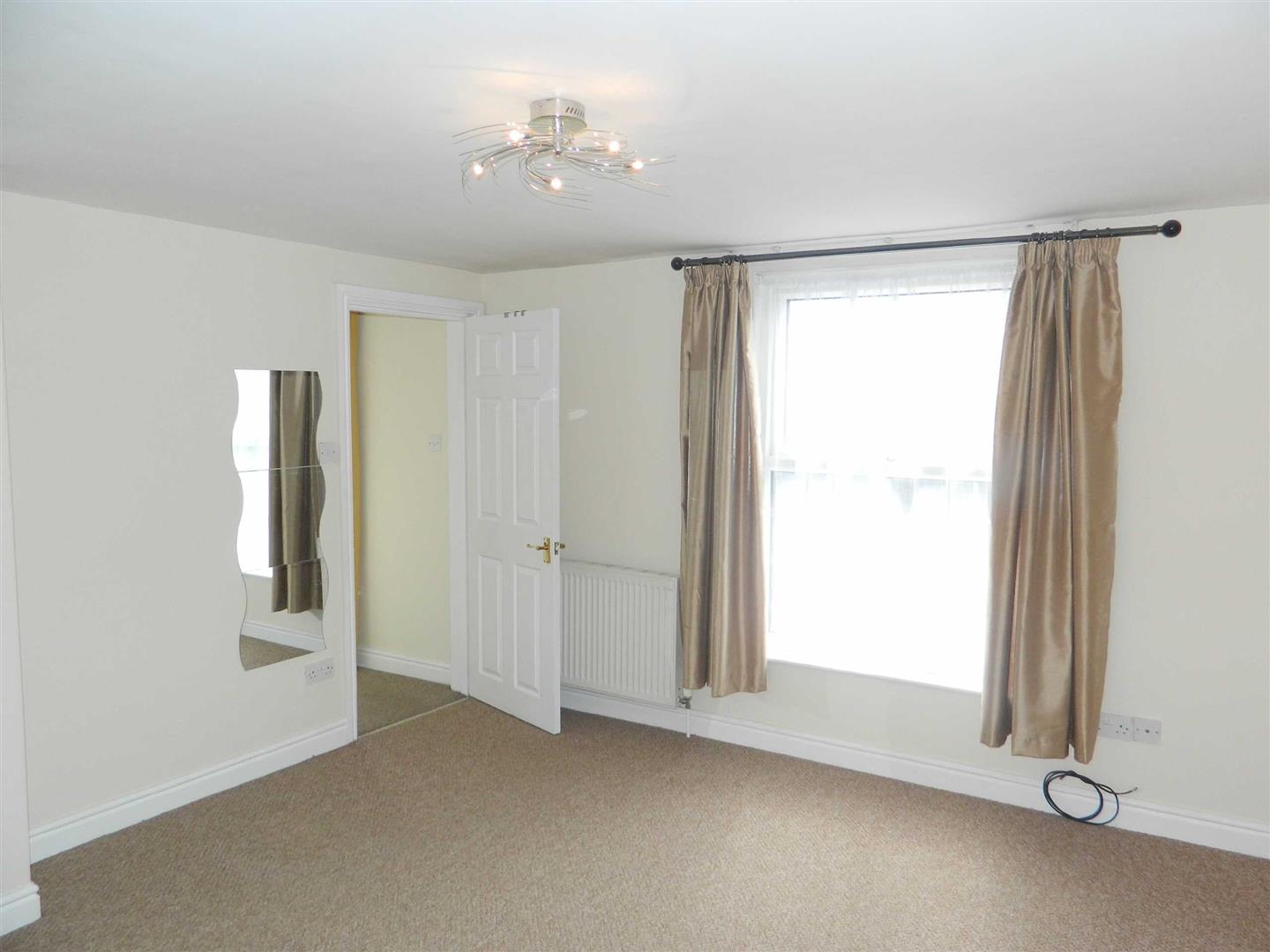 5 bedroom Town House for rent in Thirsk