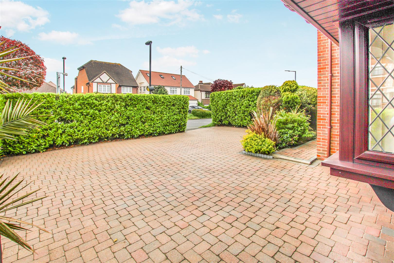 4 bedroom House for sale in Hornchurch