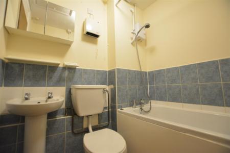 Bath 1.JPG