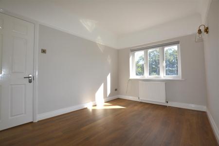 BEDROOM 2.JPG